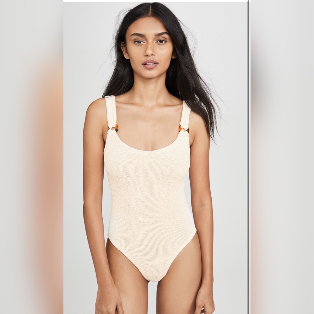NWT Hunza G Domino Blush/Cream One Piece